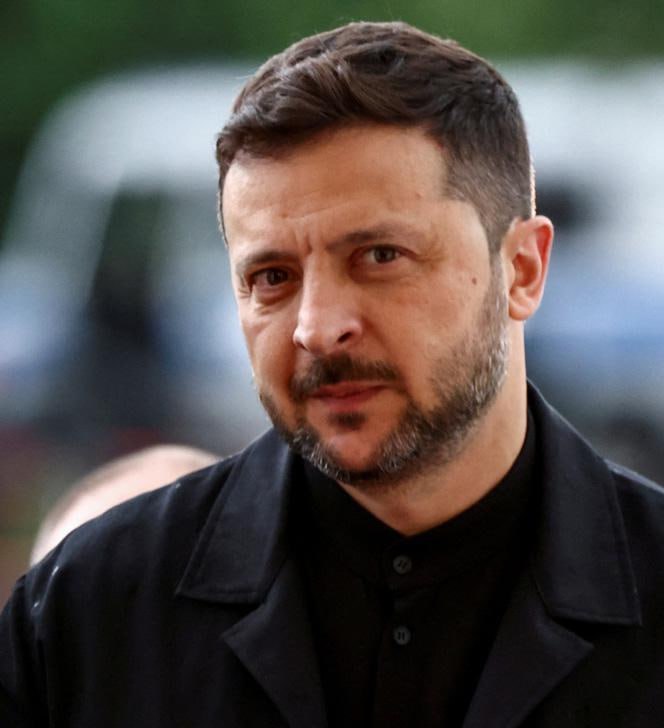 Президент Украины Владимир Зеленский сообщил, что страна не рассматривает всерьез меморандум России с предложениями по условиям …