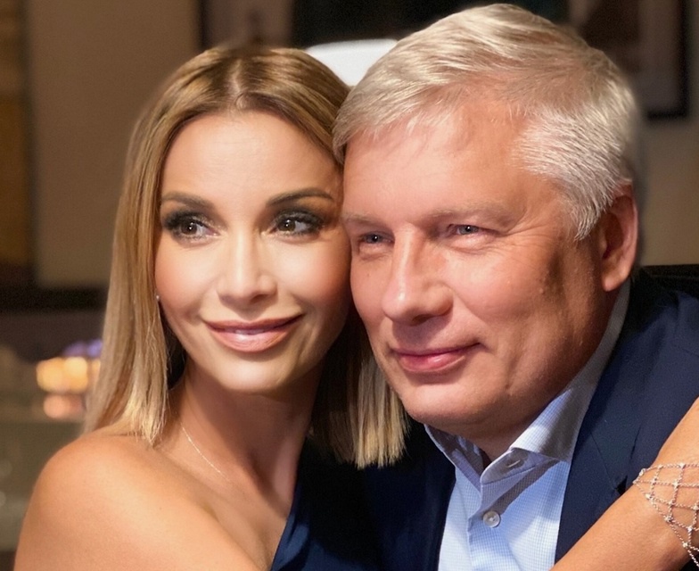 Ольга Орлова поделилась, что муж критикует её каждый день. 47-летняя певица откровенно рассказала о жизни с супругом и отметила,…