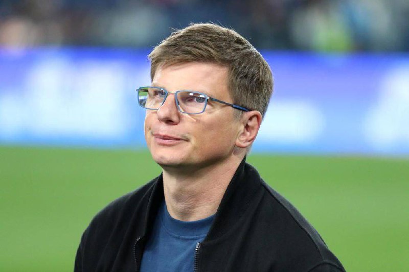 Андрей Аршавин снова оказался в центре внимания, намекнув на возможное расставание со своей нынешней избранницей, которая недавн…