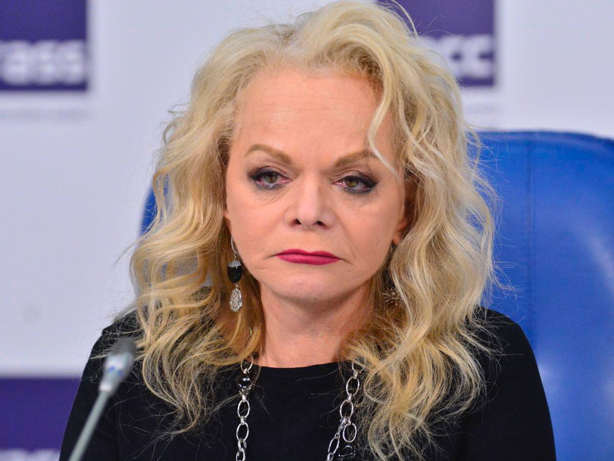 Привет, мои дорогие! Сегодня у нас в центре внимания яркая и талантливая Лариса Долина, которая поделилась откровениями о недавн…