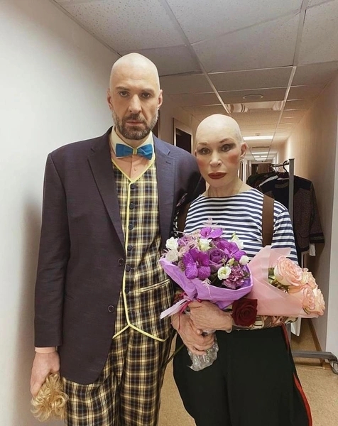 Ну что, девочки, держитесь, у меня для вас горячая новость! Семья Татьяны Васильевой, нашей любимой народной артистки, снова в ц…