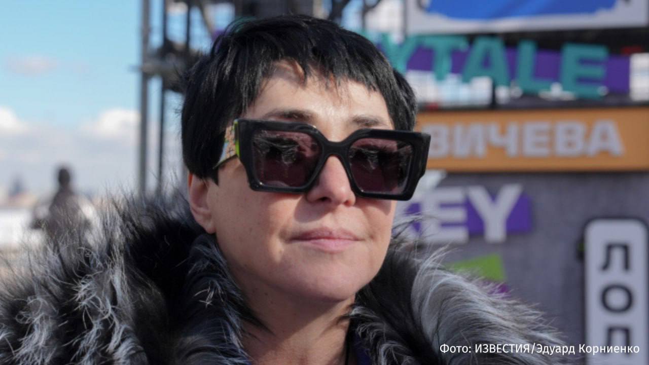 Девчонки, в мире шоу-бизнеса снова горячая тема для обсуждений — Лолита неожиданно приоткрыла личную завесу и призналась в симпа…
