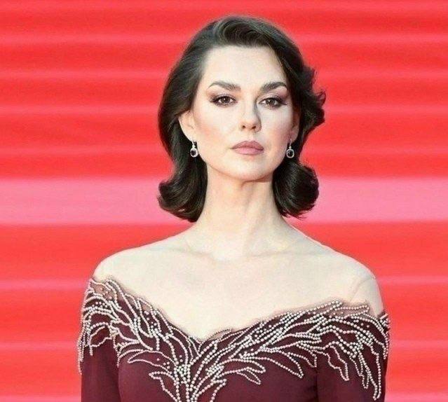Девочки, вы только посмотрите на эти кадры! Лянка Грыу снова разбила мое сердечко в пух и прах, показав своего повзрослевшего сы…