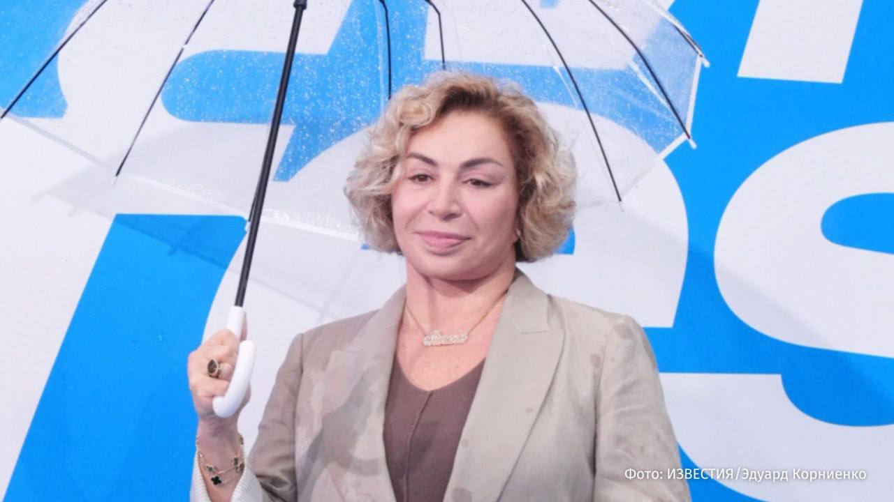 Девочки, вы просто не поверите, что сейчас произошло! Симона Юнусова, мама самого Тимати, решила осадить Анастасию Решетову и её…