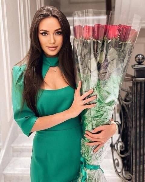 Девочки, вы не поверите, что сейчас произошло! Наша любимая Анастасия Костенко решила вскрыть старые раны и показала архивное ви…