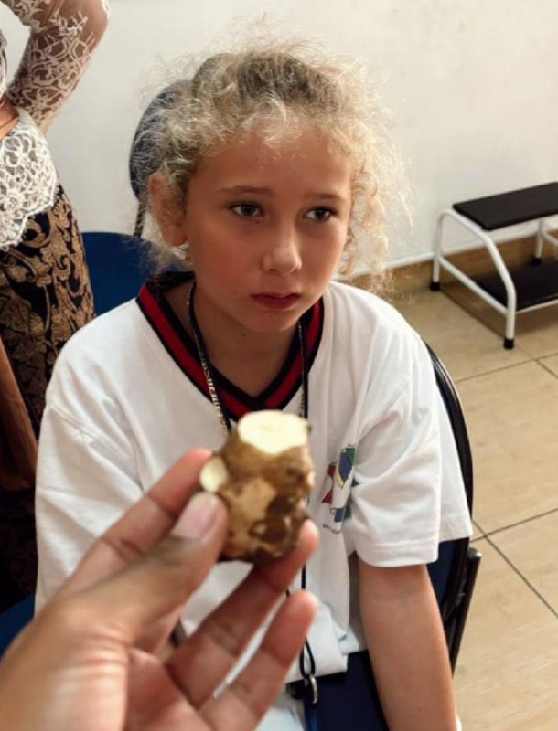 Девчонки, ну вы просто не поверите, что сейчас рассказала Айза! У неё, оказывается, типичные проблемы мамы сына, и я, если честн…